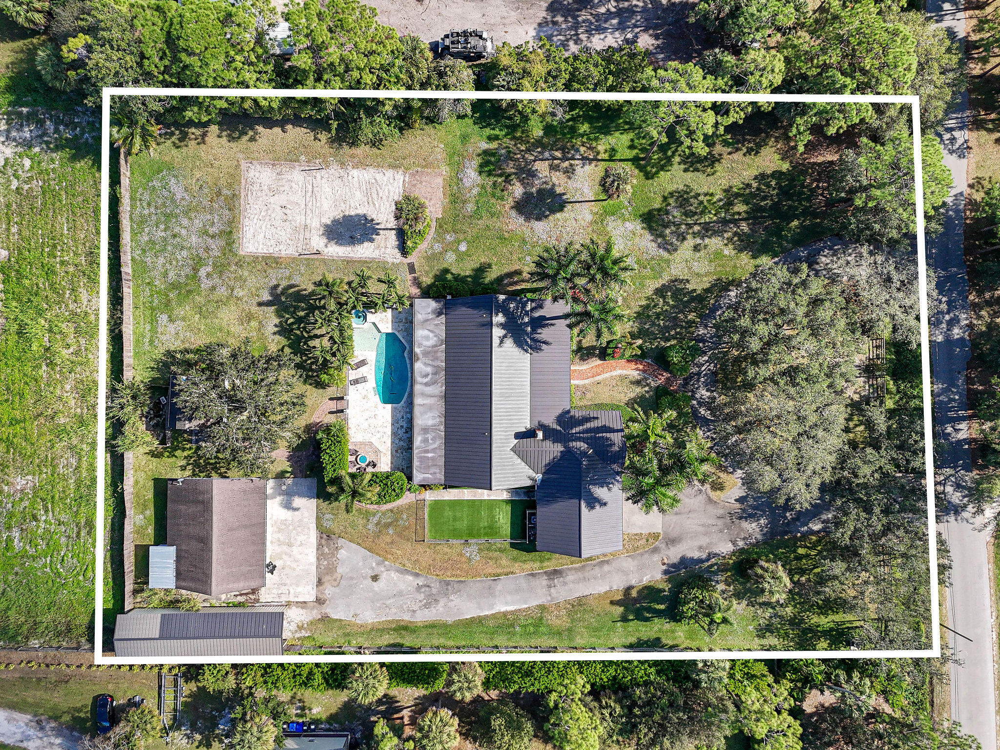 LOXAHATCHEE GROVES - Residential