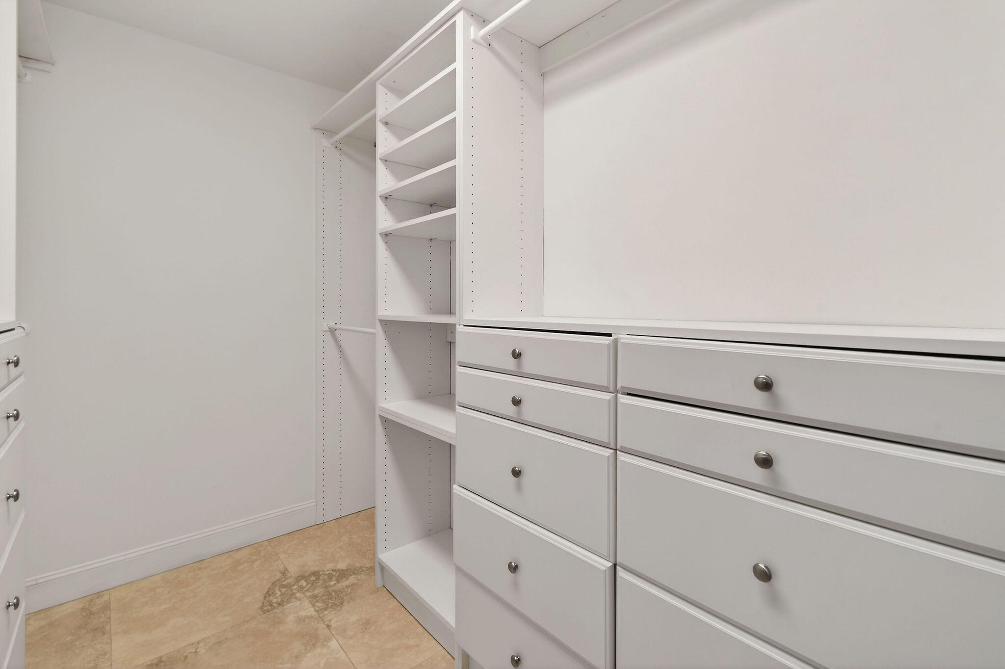 LOXAHATCHEE GROVES - Residential