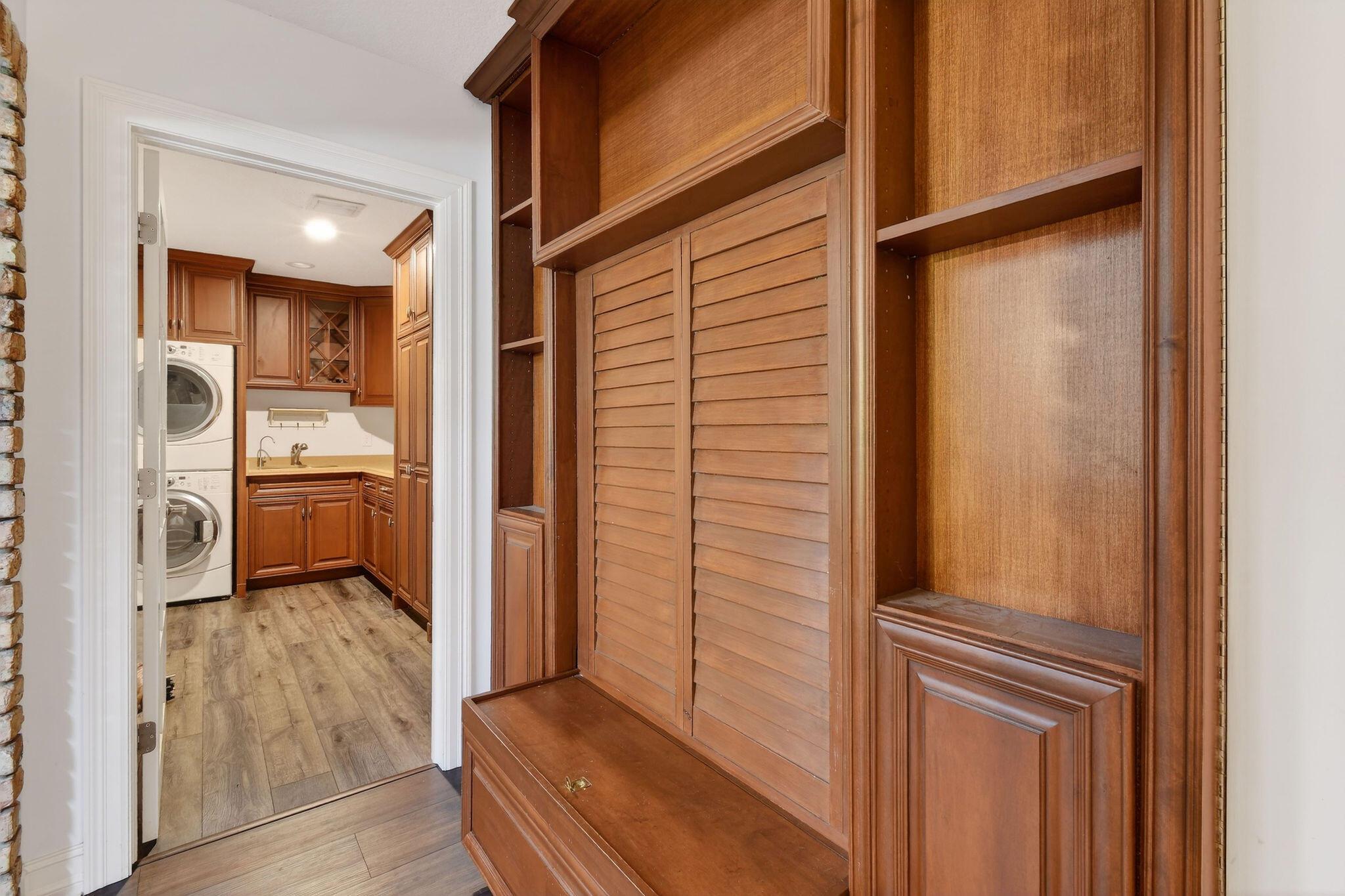 LOXAHATCHEE GROVES - Residential