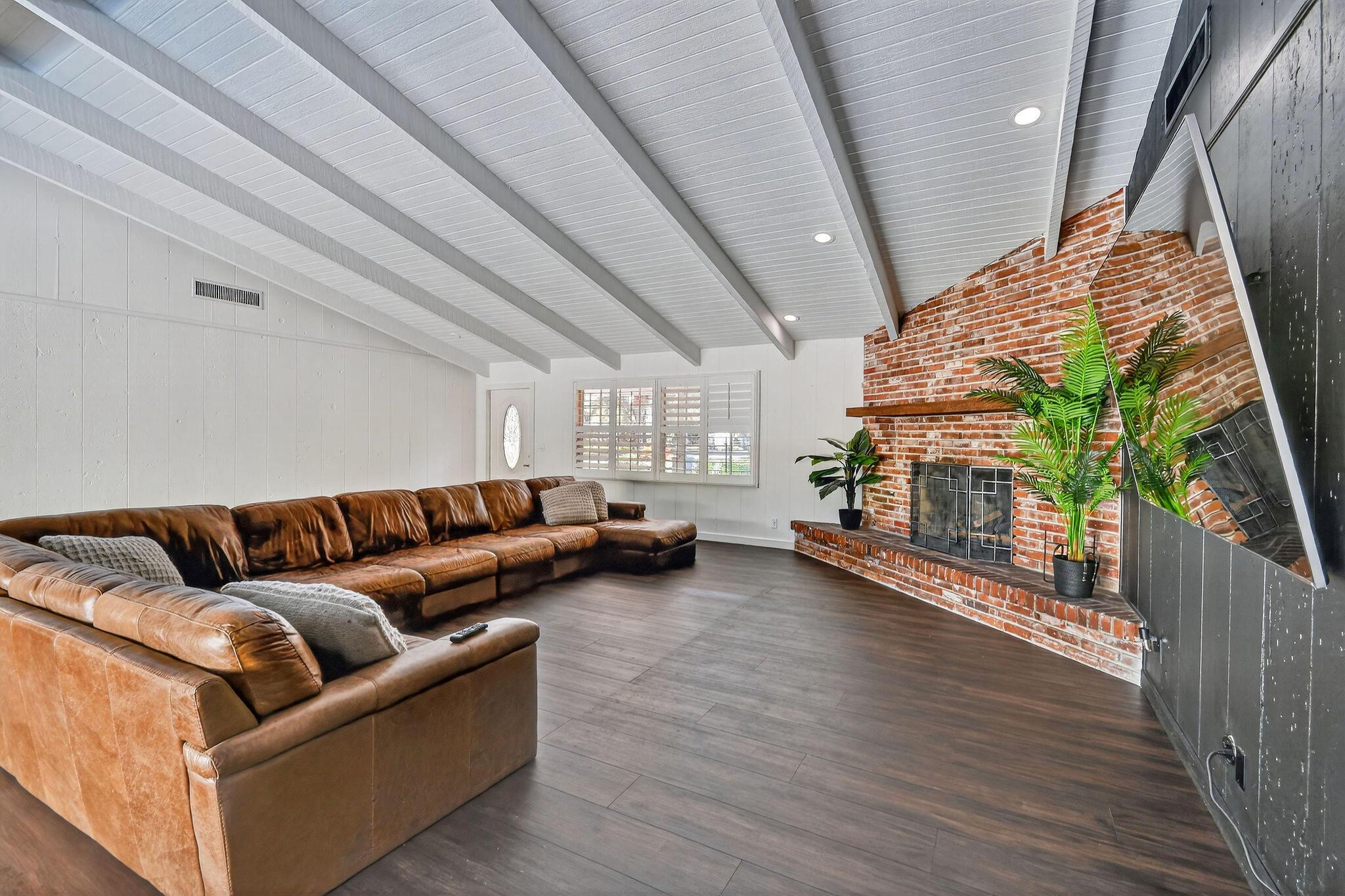 LOXAHATCHEE GROVES - Residential