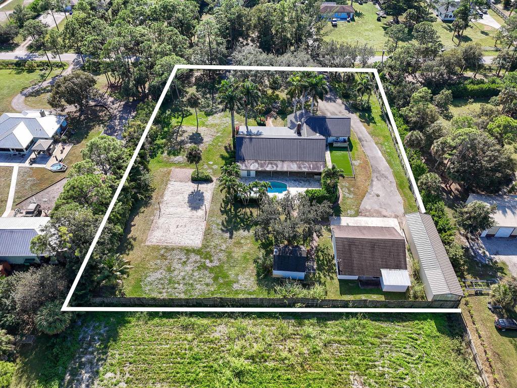 LOXAHATCHEE GROVES - Residential