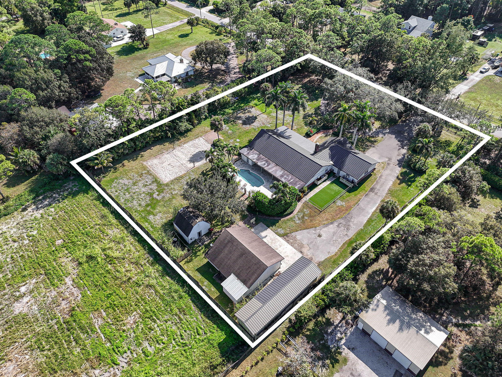 LOXAHATCHEE GROVES - Residential