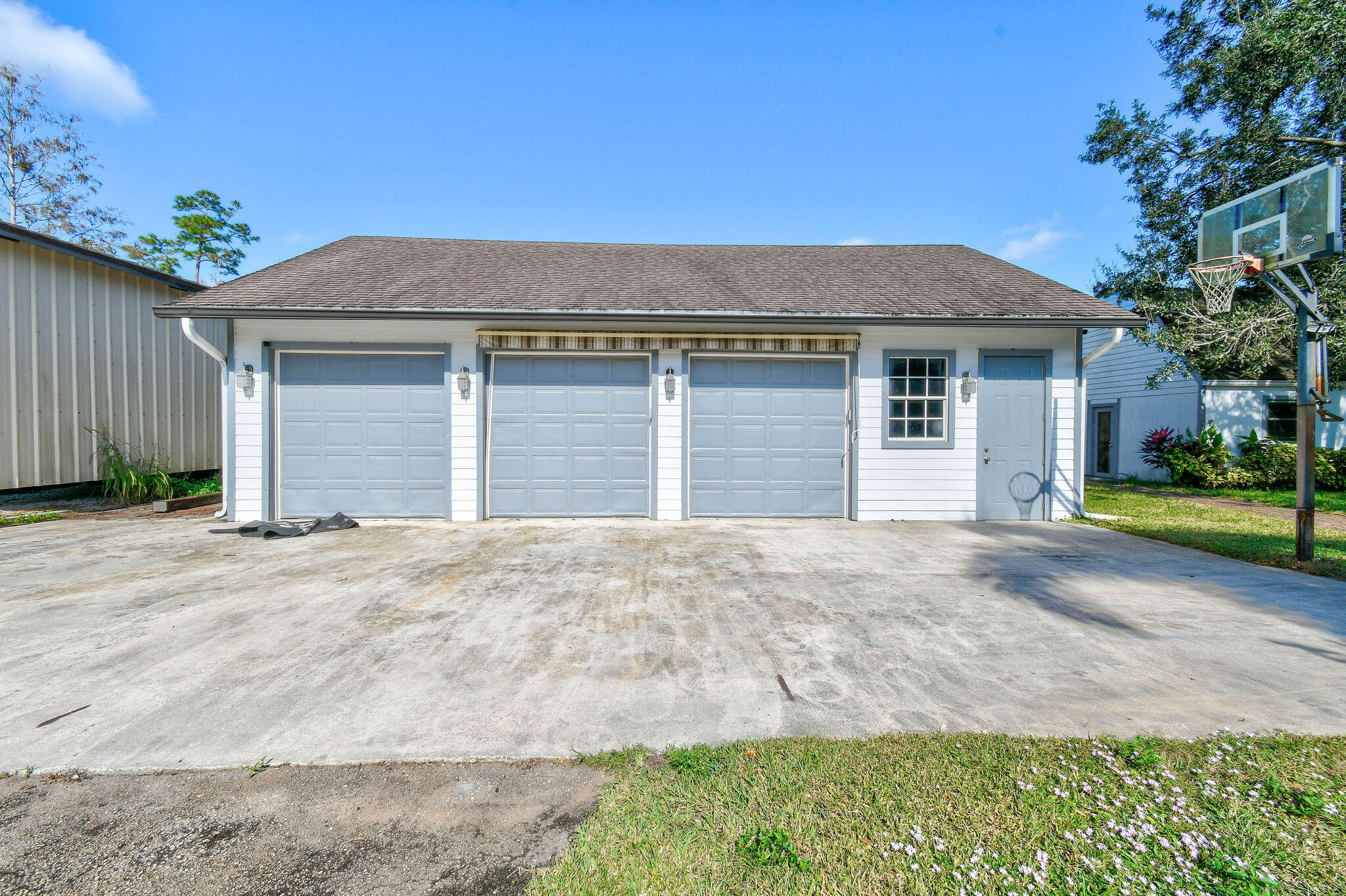 LOXAHATCHEE GROVES - Residential