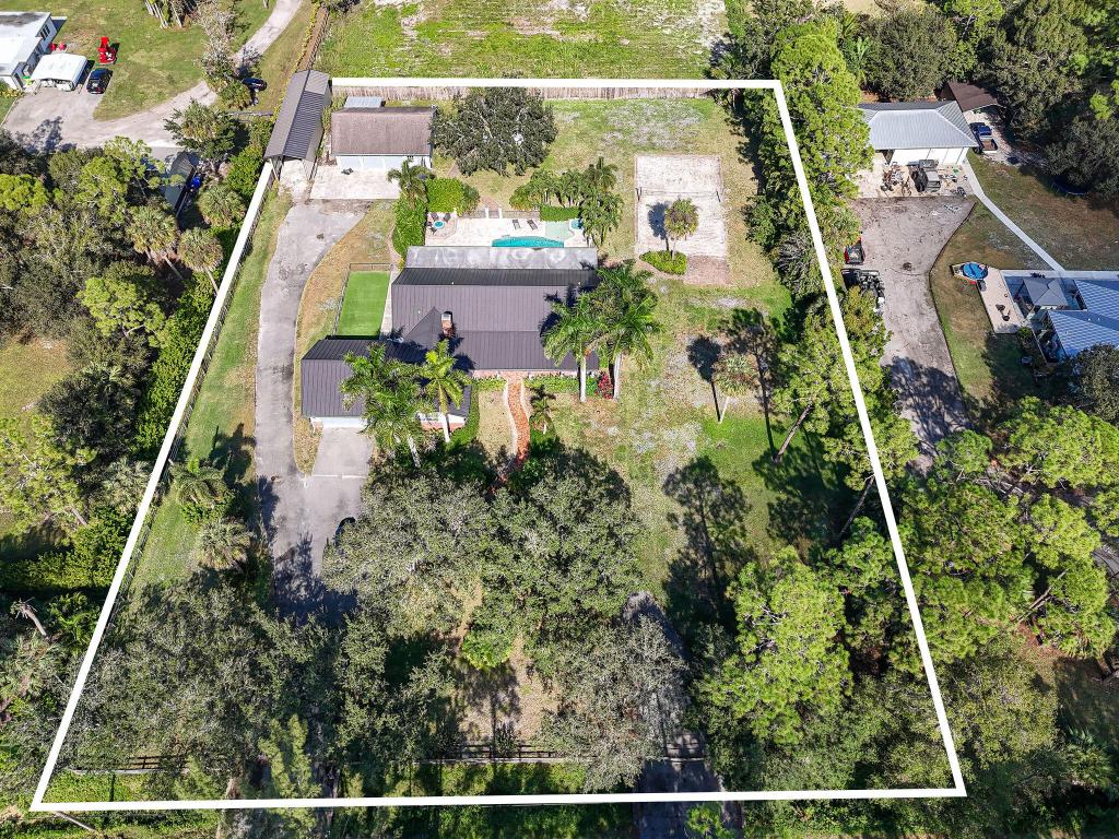 LOXAHATCHEE GROVES - Residential