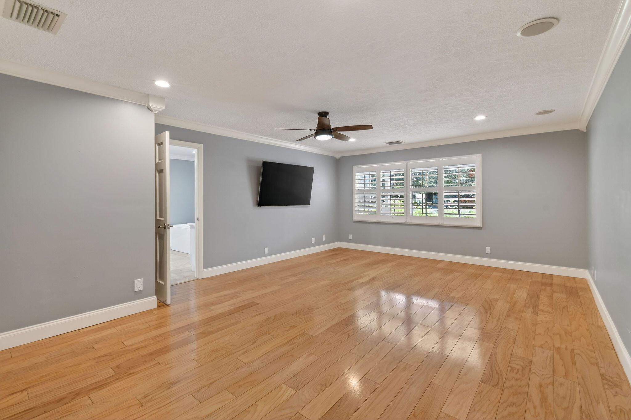 LOXAHATCHEE GROVES - Residential