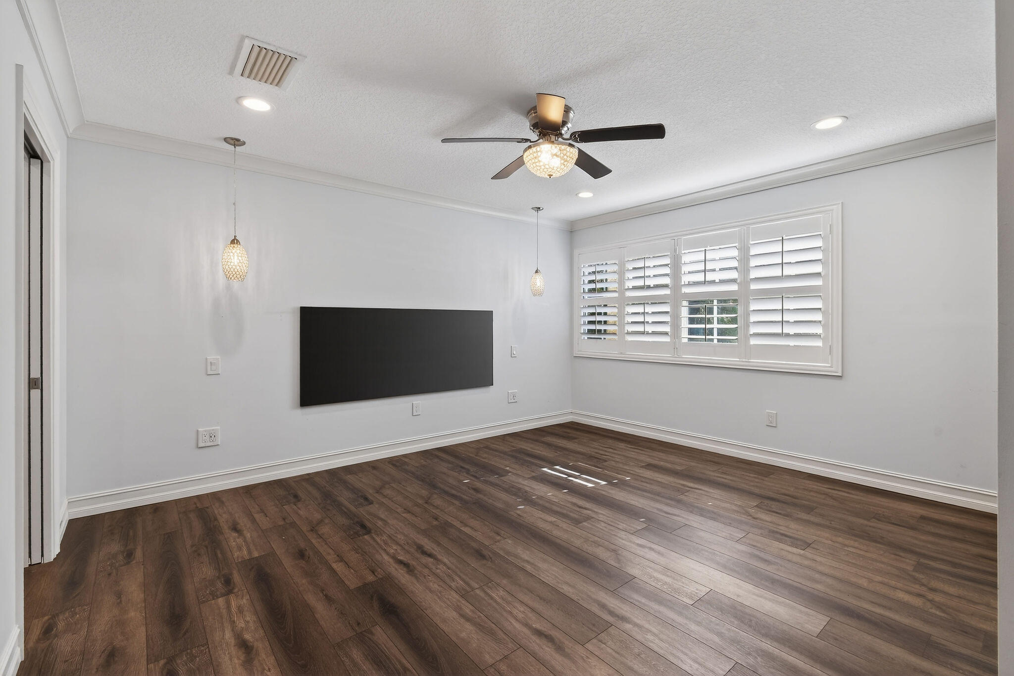 LOXAHATCHEE GROVES - Residential