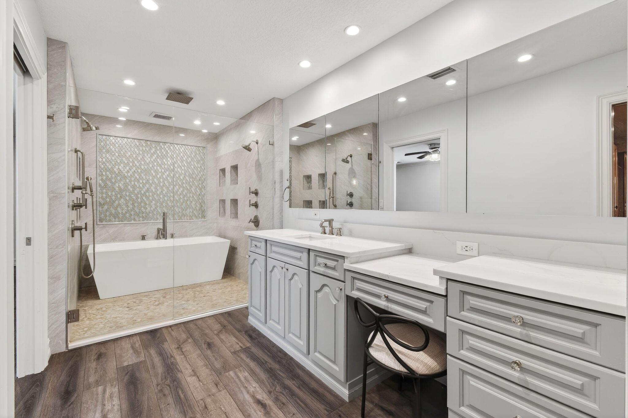 LOXAHATCHEE GROVES - Residential