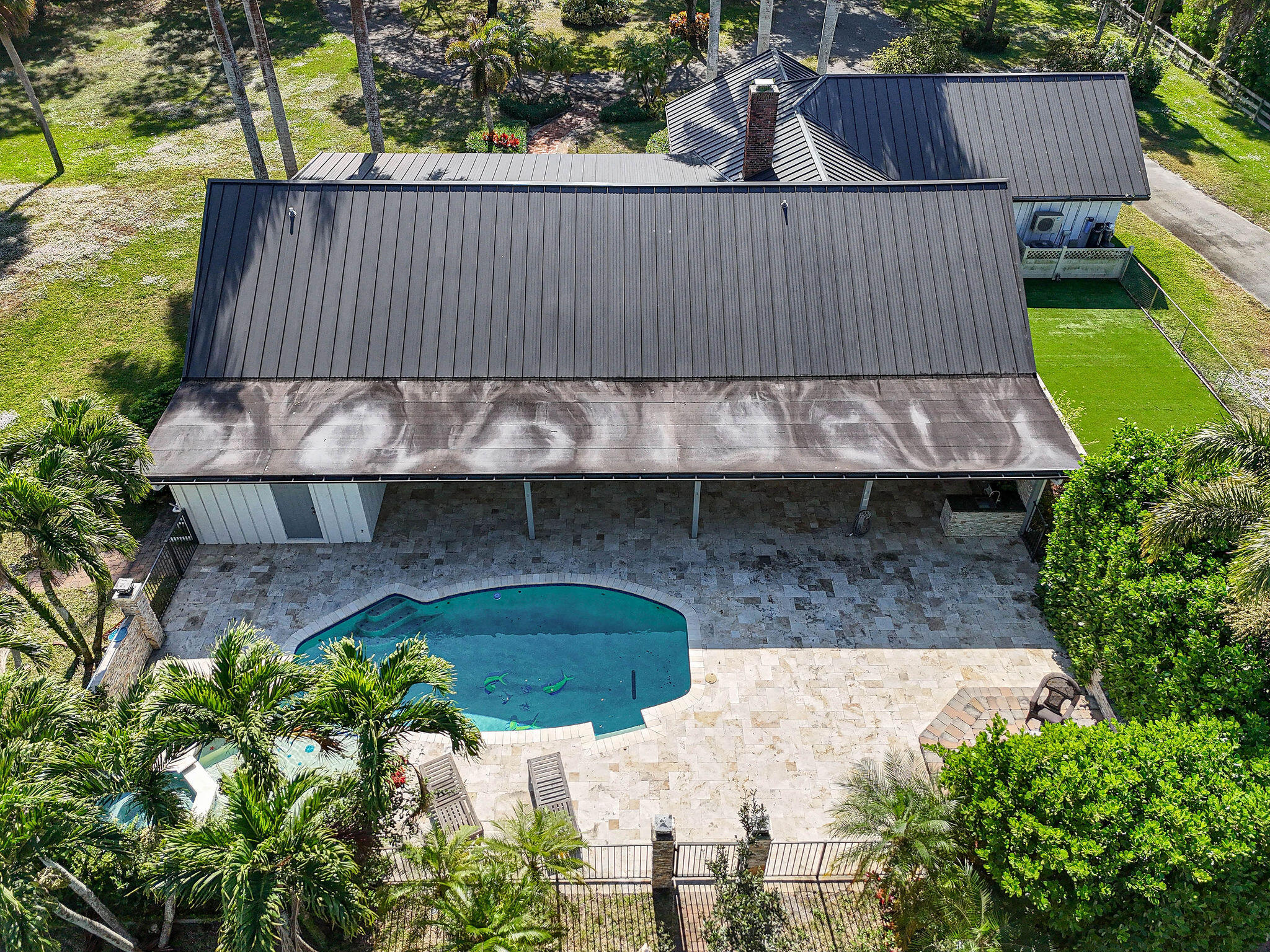 LOXAHATCHEE GROVES - Residential