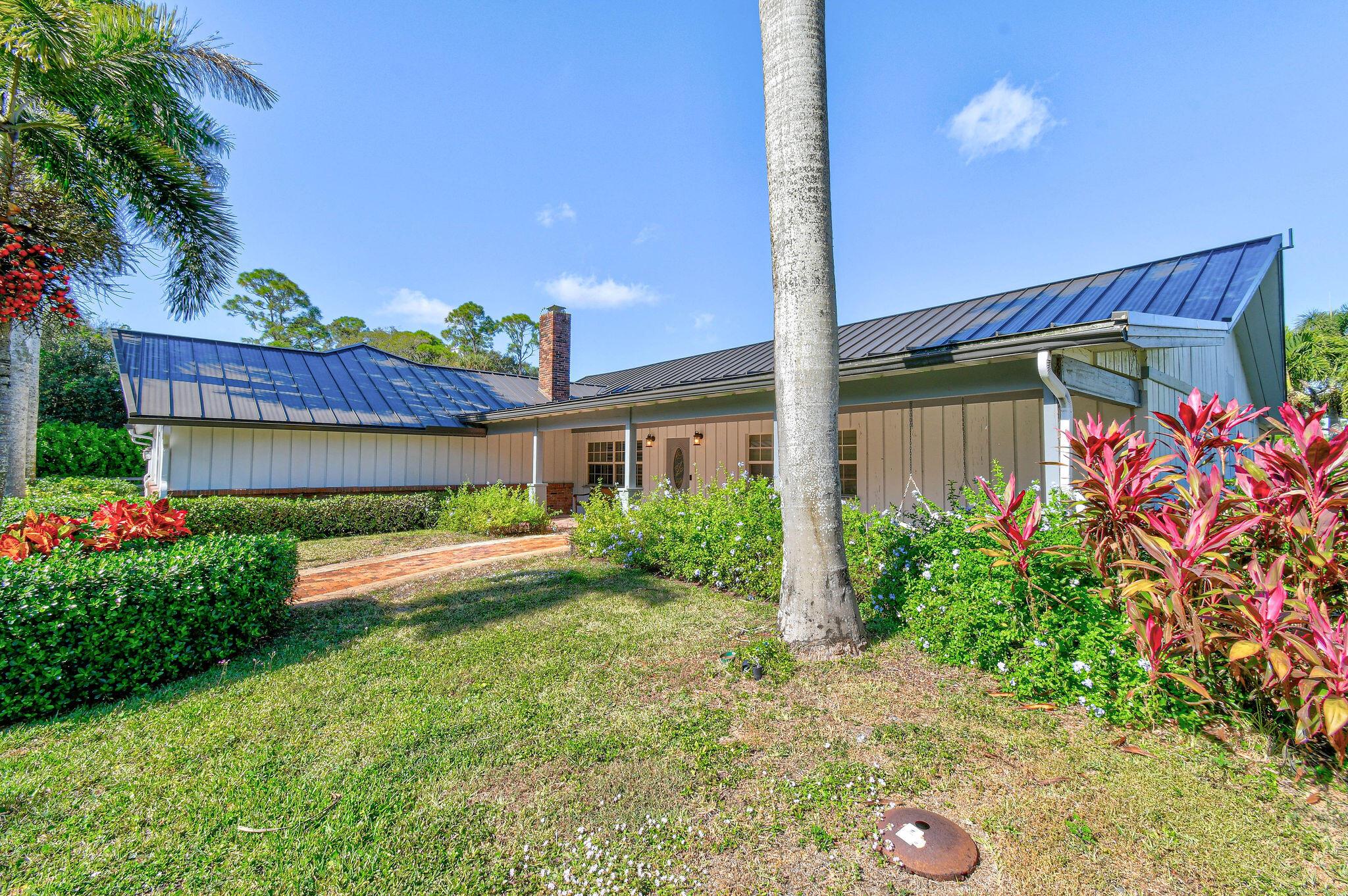 LOXAHATCHEE GROVES - Residential