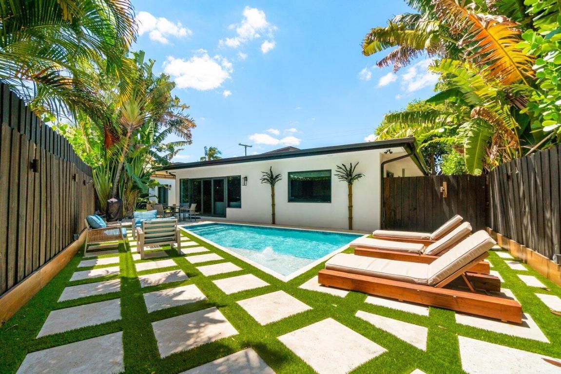 CHEVY CHASE - Residential