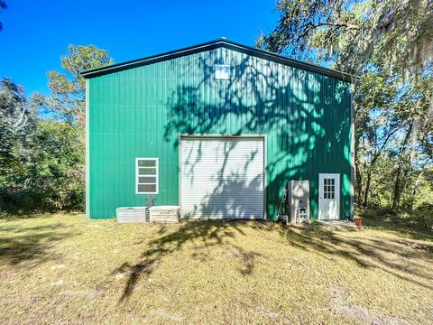 A home in Yulee