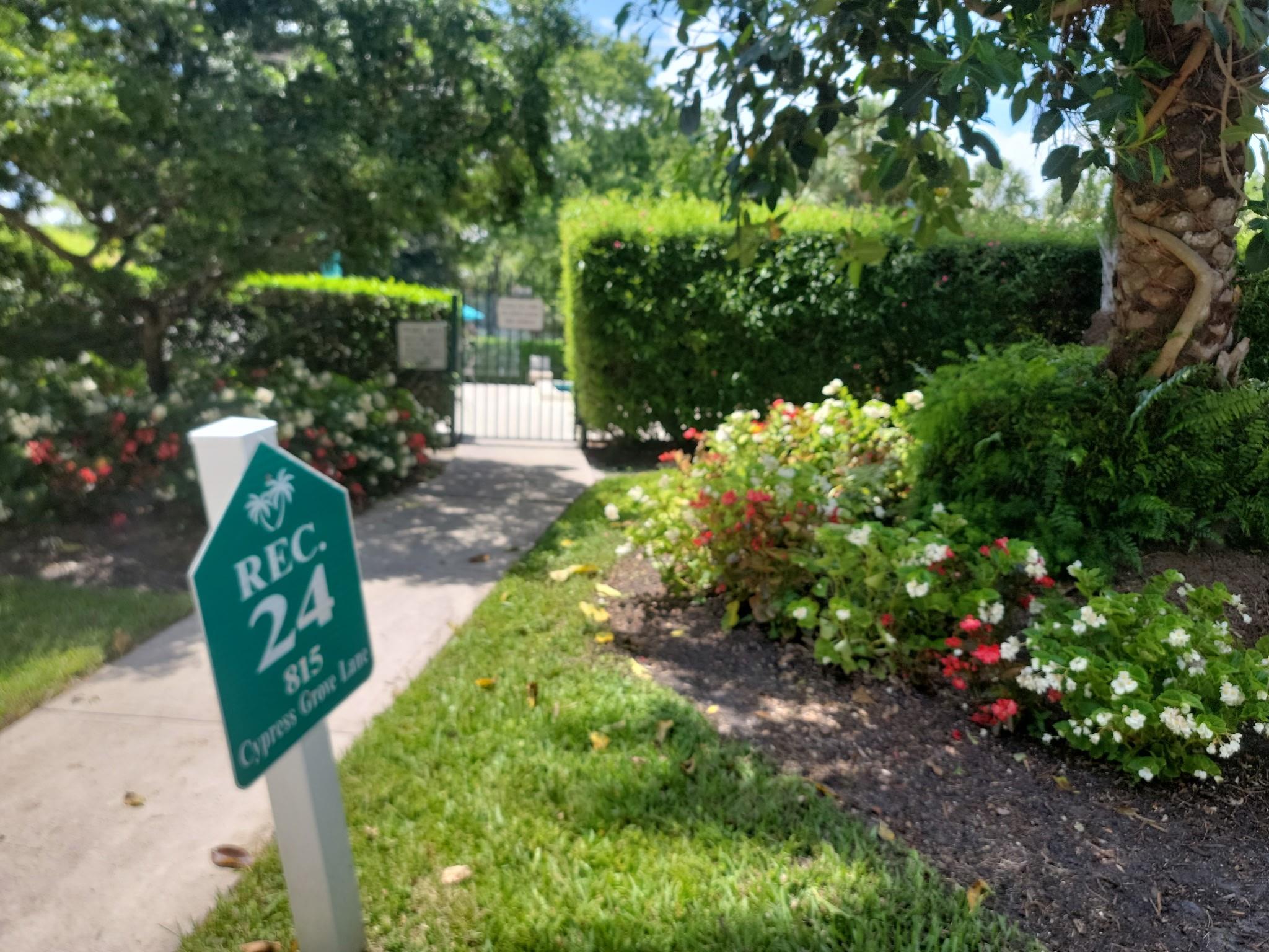 4000 Cypress Grove Way 305