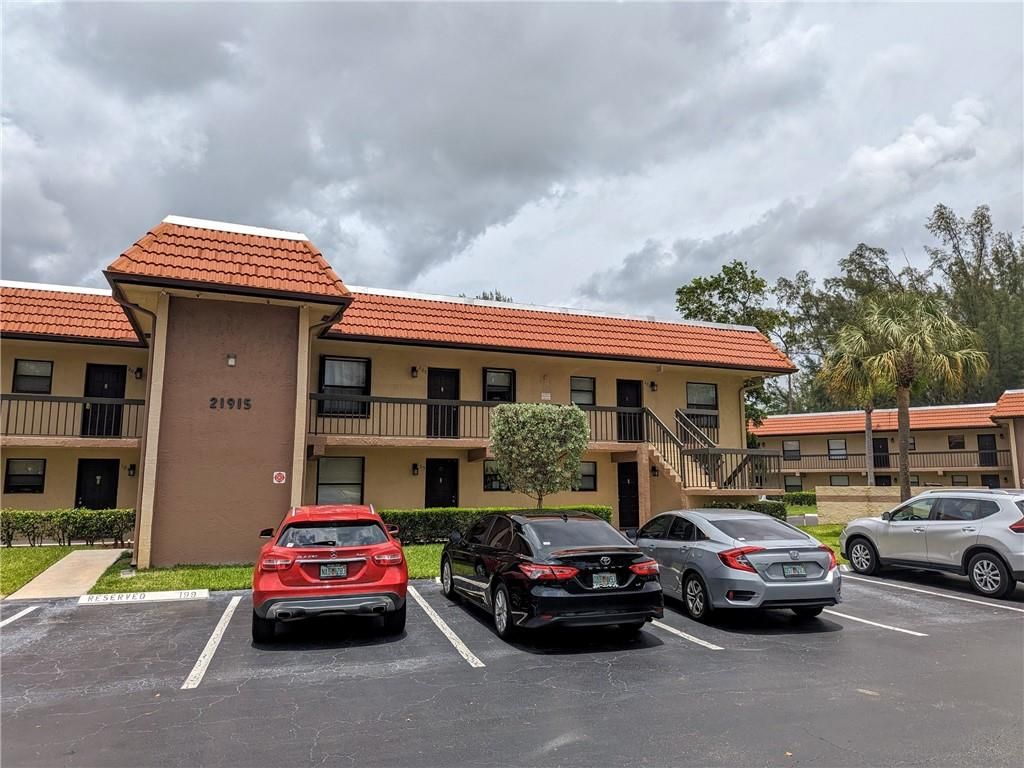 Photo of 21915 Lake Forest Cir #206, Boca Raton, FL 33433 (MLS # F10383074)