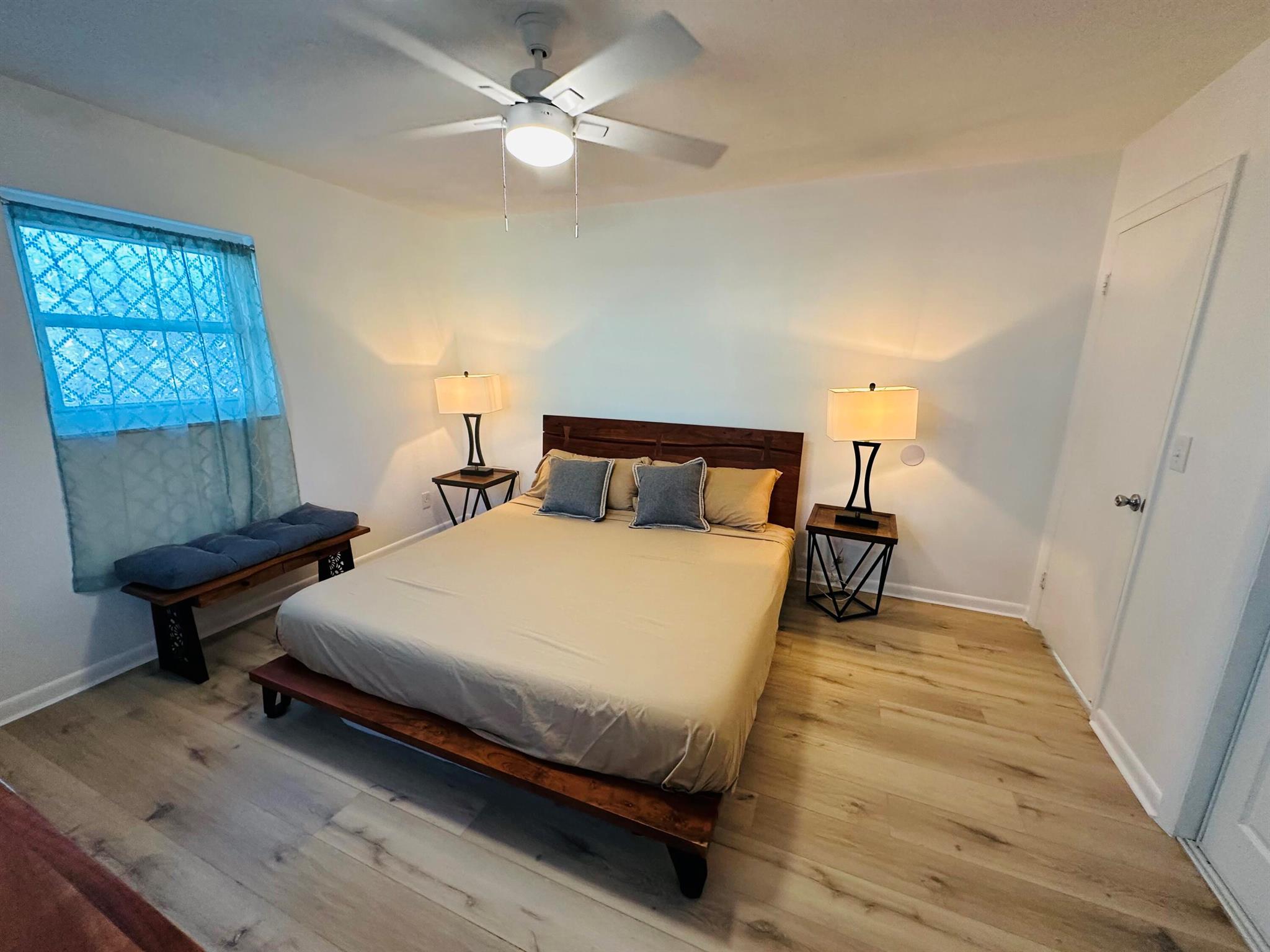 PLANTATION VILLAGE UNREC - Residential Lease