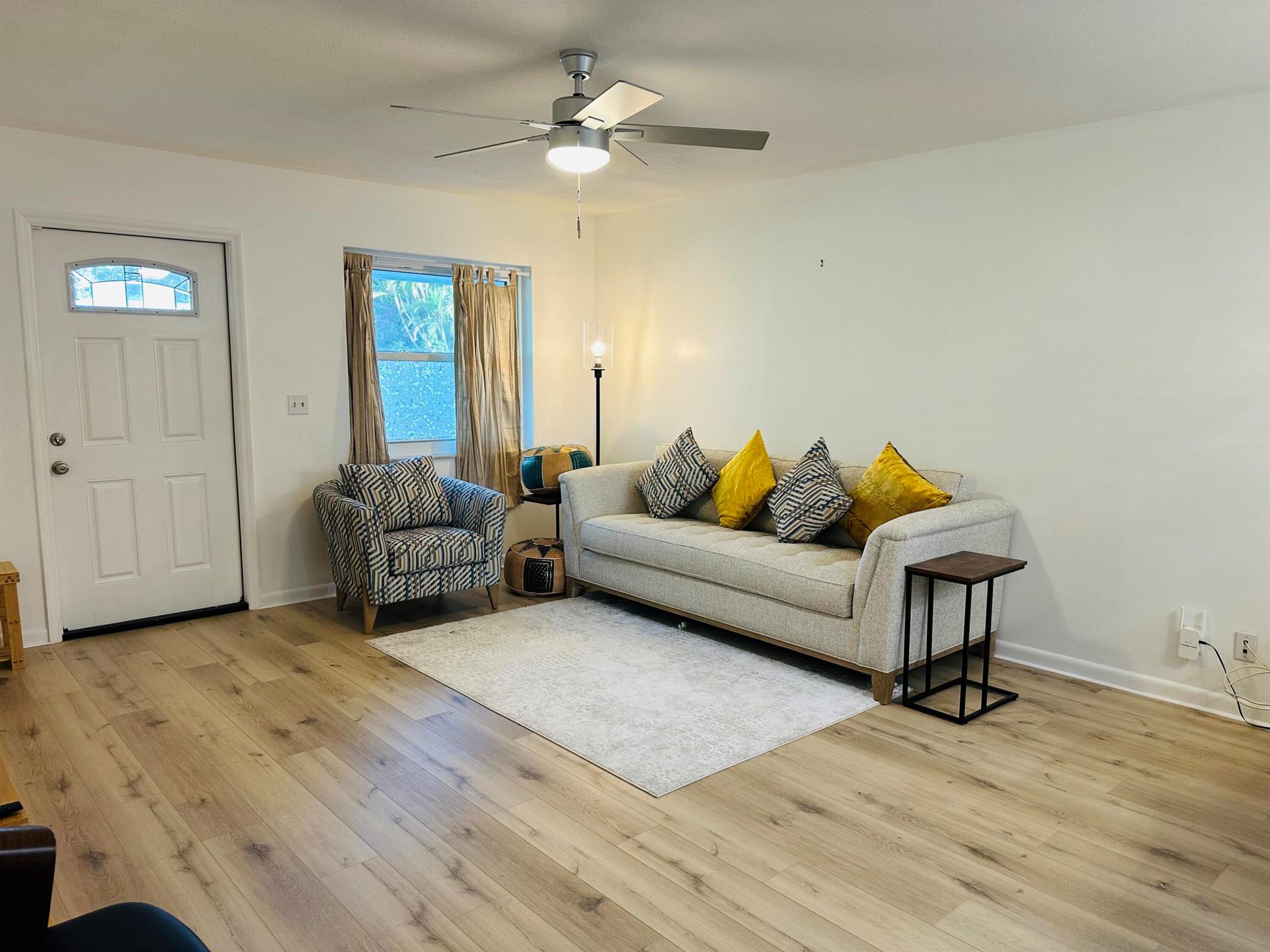 PLANTATION VILLAGE UNREC - Residential Lease