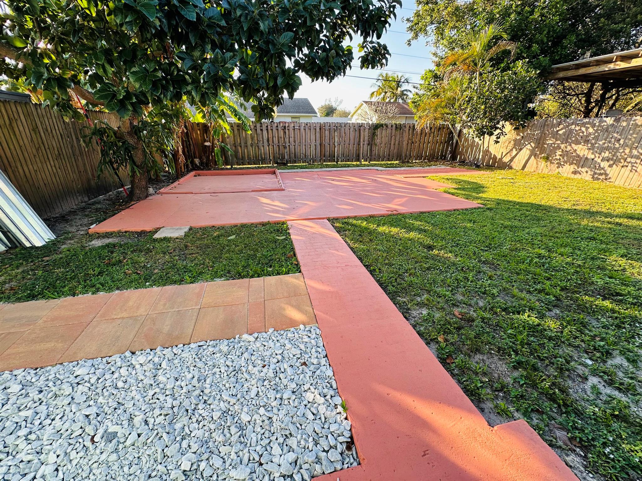 PLANTATION VILLAGE UNREC - Residential Lease