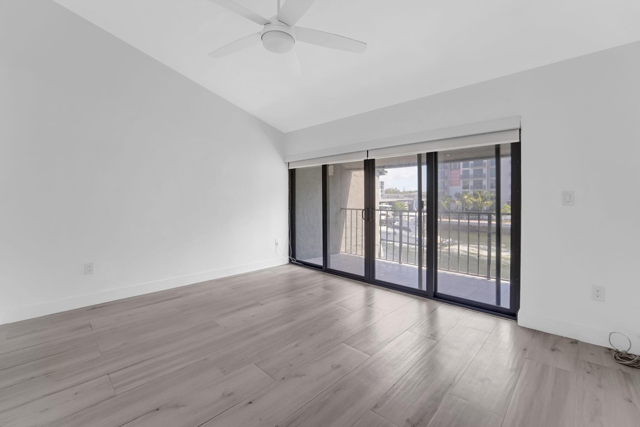 Snug Harbor - Residential