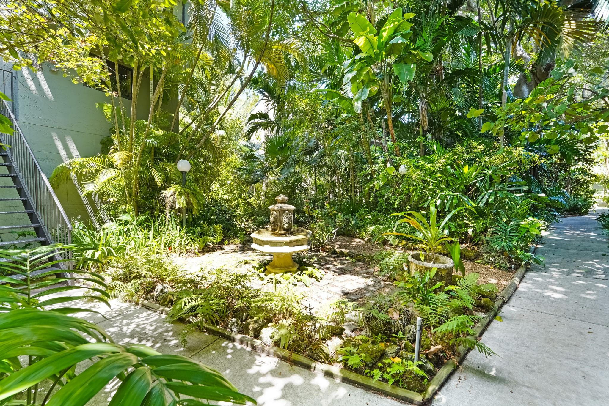 1000 NW North River Drive 14