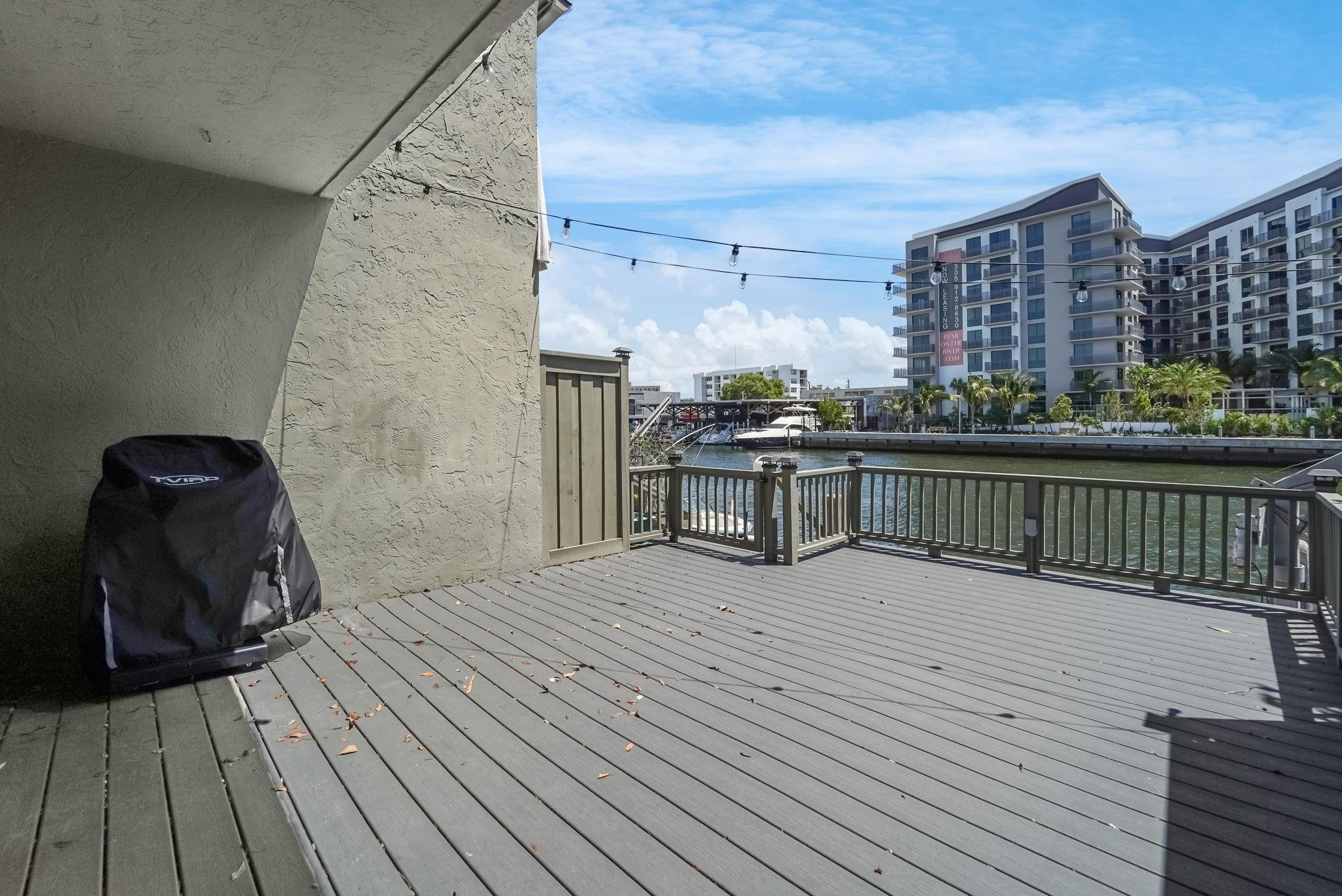 Snug Harbor - Residential