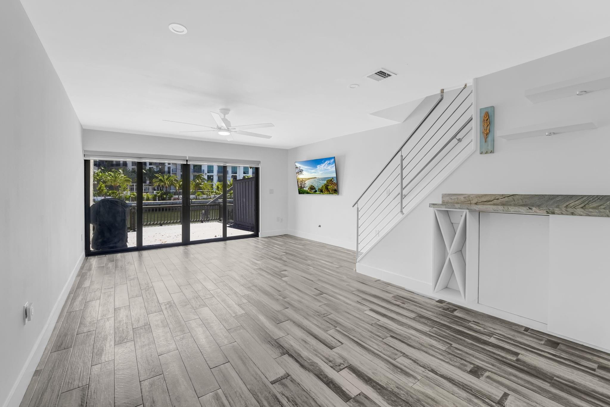 Snug Harbor - Residential