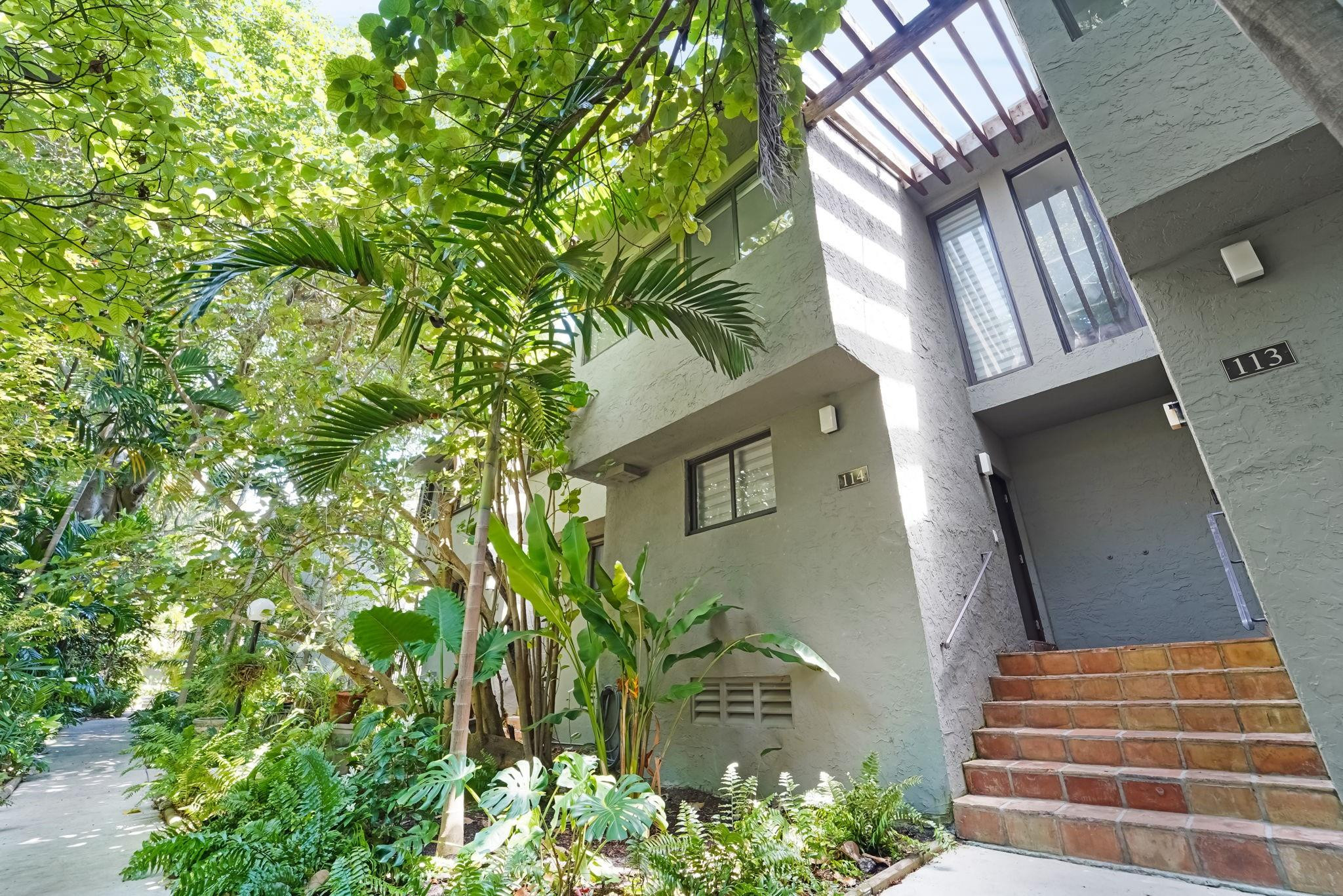 1000 NW North River Drive 14