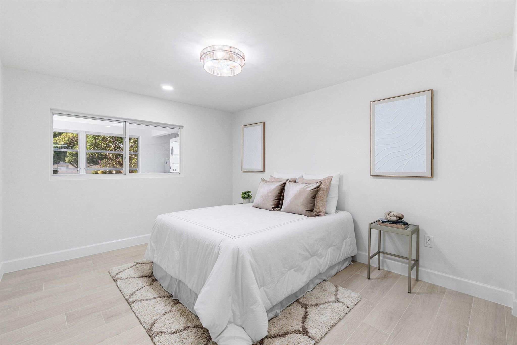 KINGS POINT VALENCIA COND - Residential