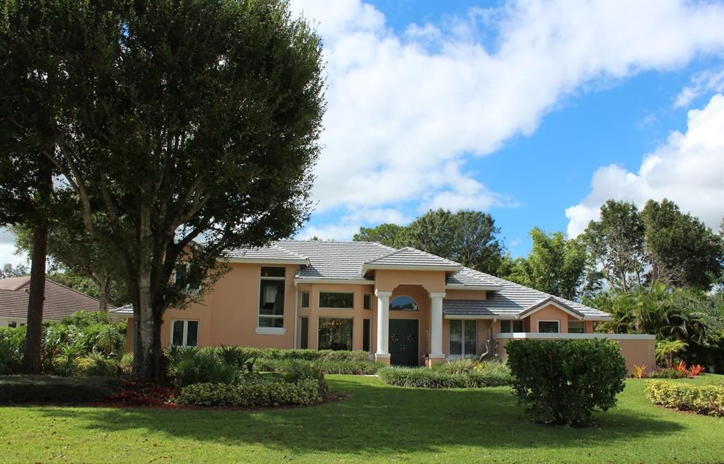 Photo of 7813 Long Cove Way, Port Saint Lucie, FL 34986 (MLS # R10750217)