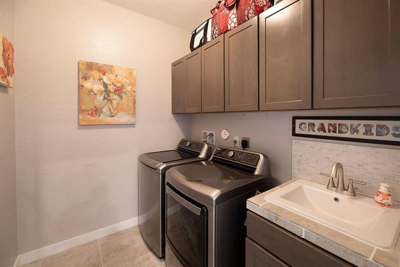 JENSEN VILLAGE AT THE JEN - Residential Lease