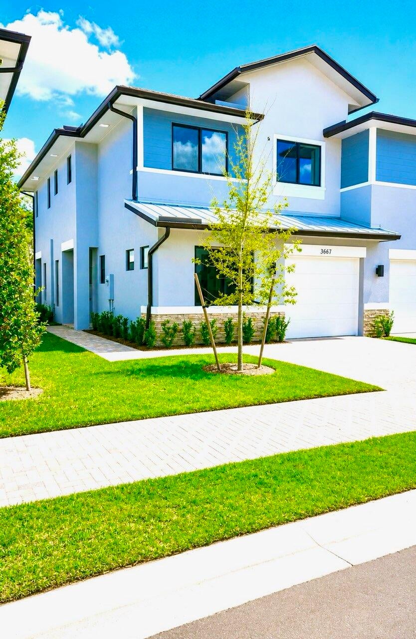 Photo of 3667 SW MAGNOLIA RIDGE Lane, Palm City, FL 34990 (MLS # B26076174)