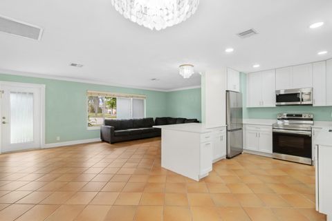 A home in Deerfield Beach