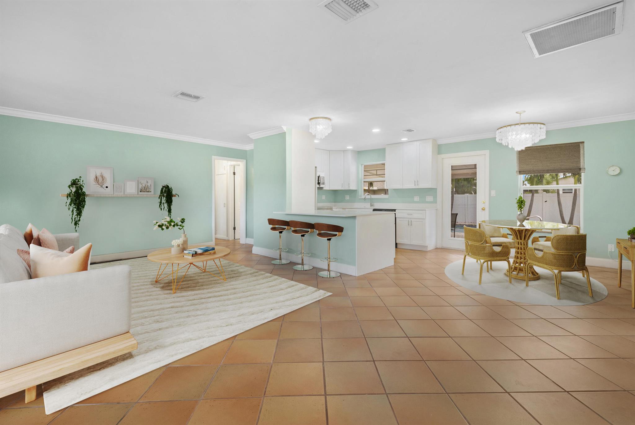 912 SE 8th Court