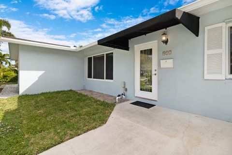 A home in Deerfield Beach