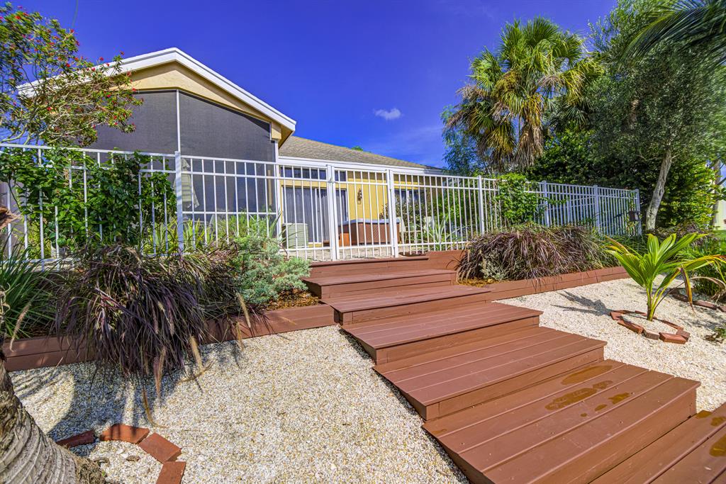 SARATOGA AT ROYAL PALM 3 - Residential