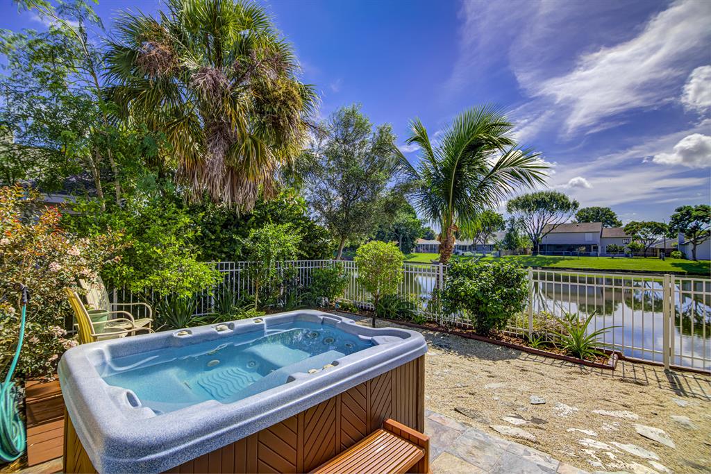 SARATOGA AT ROYAL PALM 3 - Residential