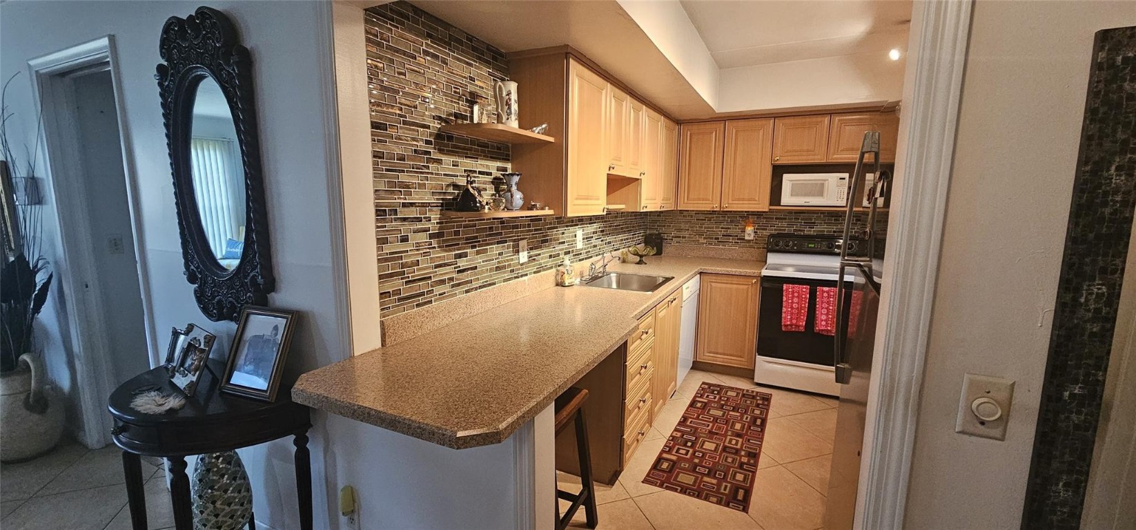 TAMBERLANE 6 CONDO - Residential