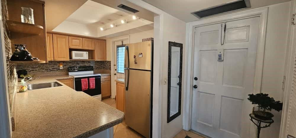 TAMBERLANE 6 CONDO - Residential