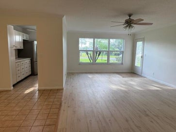 7293 W Oakridge Circle Lake Worth FL 33462