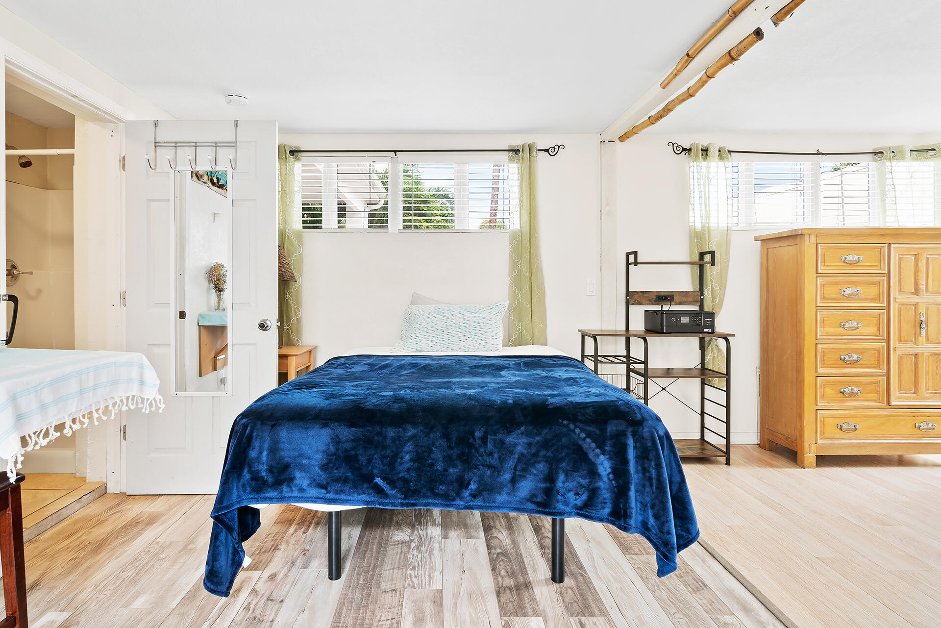 OCEAN WALK PLACE - Residential Lease