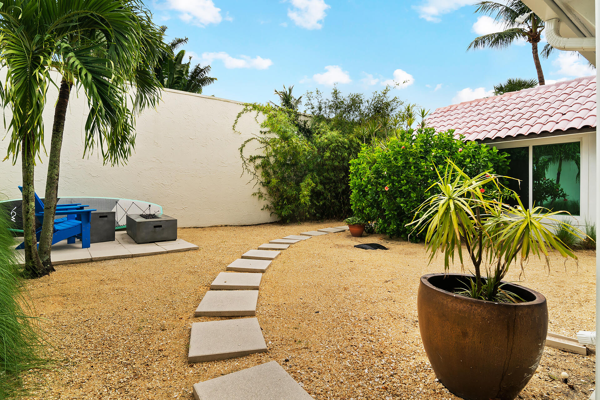 OCEAN WALK PLACE - Residential Lease