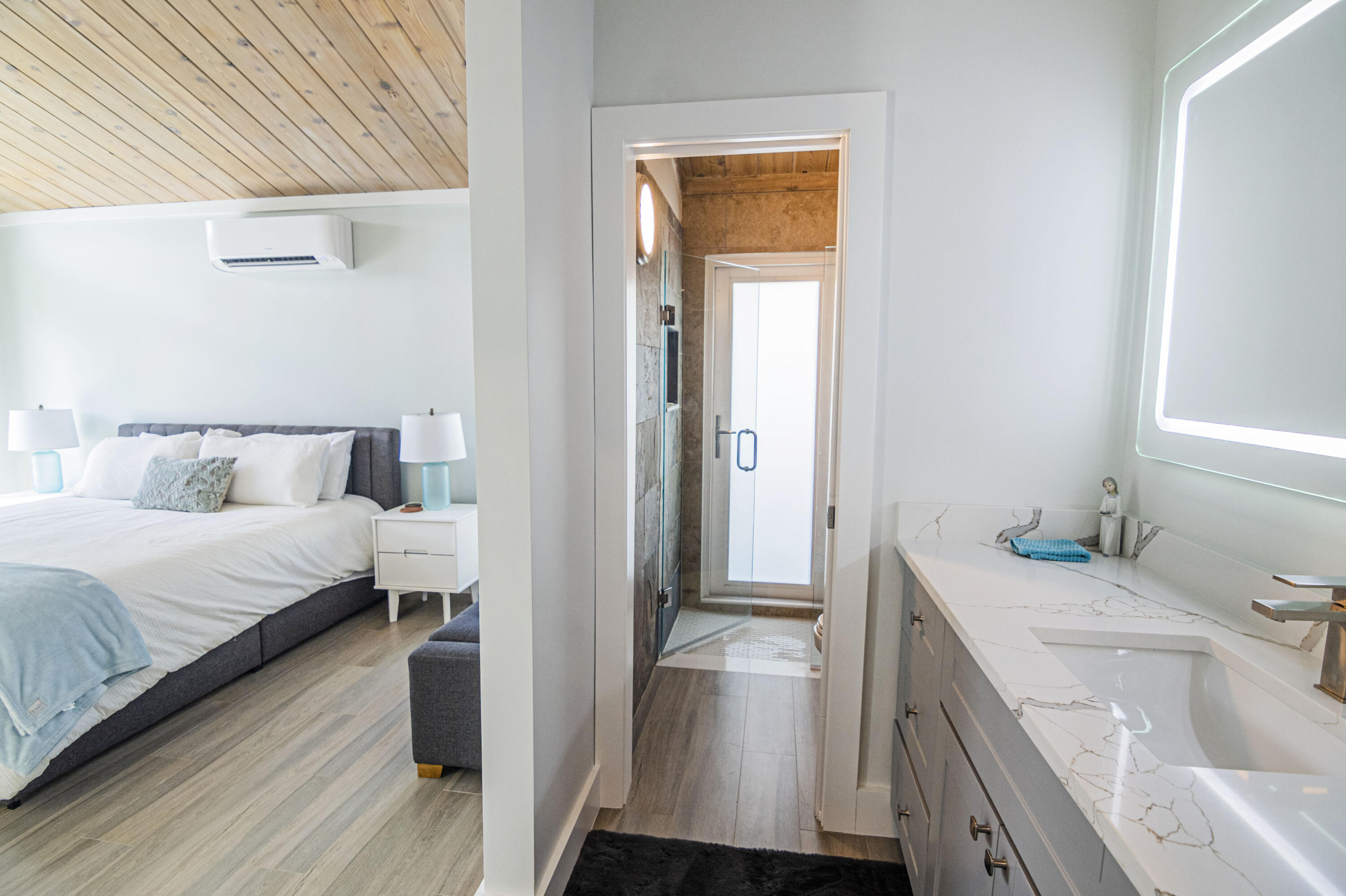 OCEAN WALK PLACE - Residential Lease