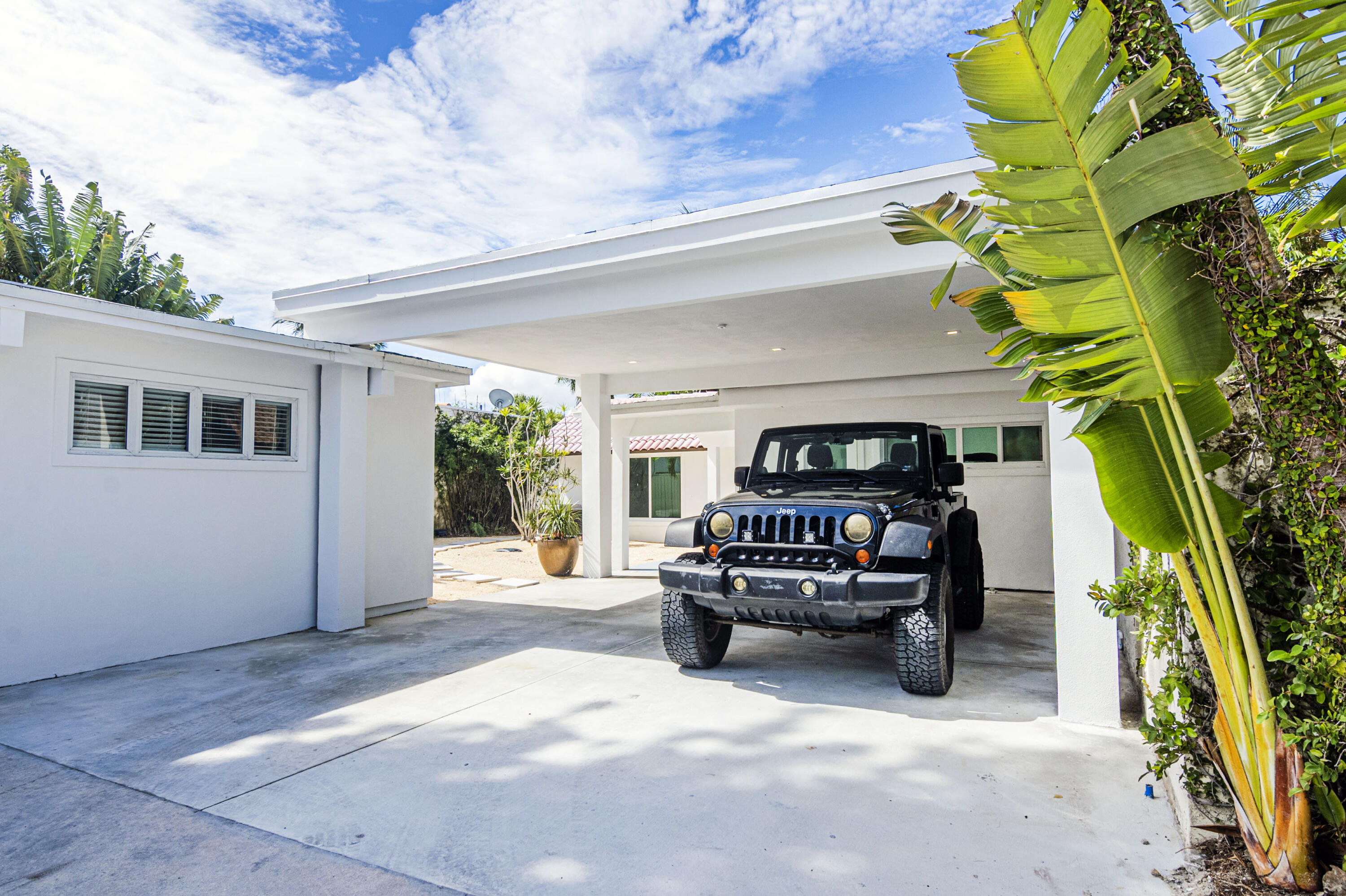 OCEAN WALK PLACE - Residential Lease