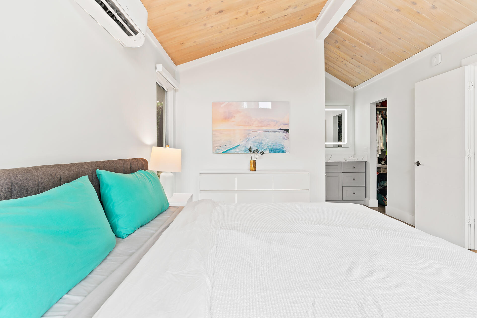 OCEAN WALK PLACE - Residential Lease