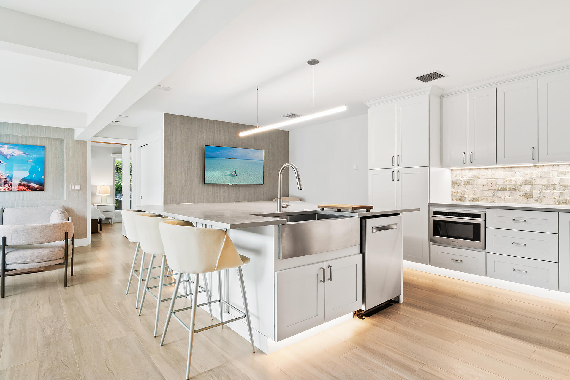 OCEAN WALK PLACE - Residential Lease