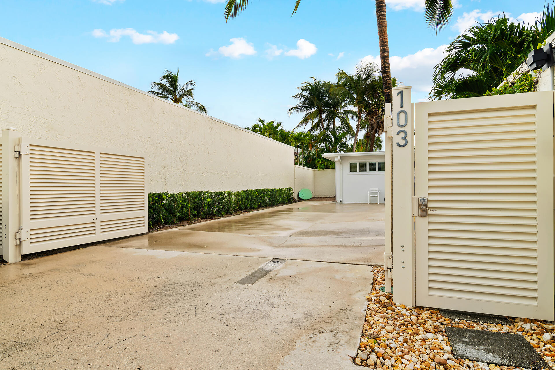 OCEAN WALK PLACE - Residential Lease