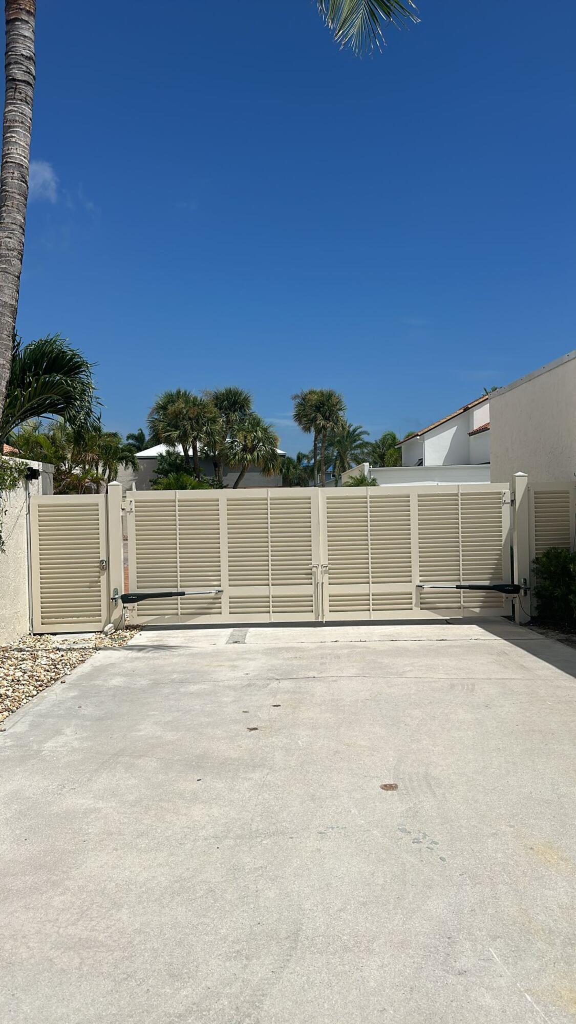 OCEAN WALK PLACE - Residential Lease