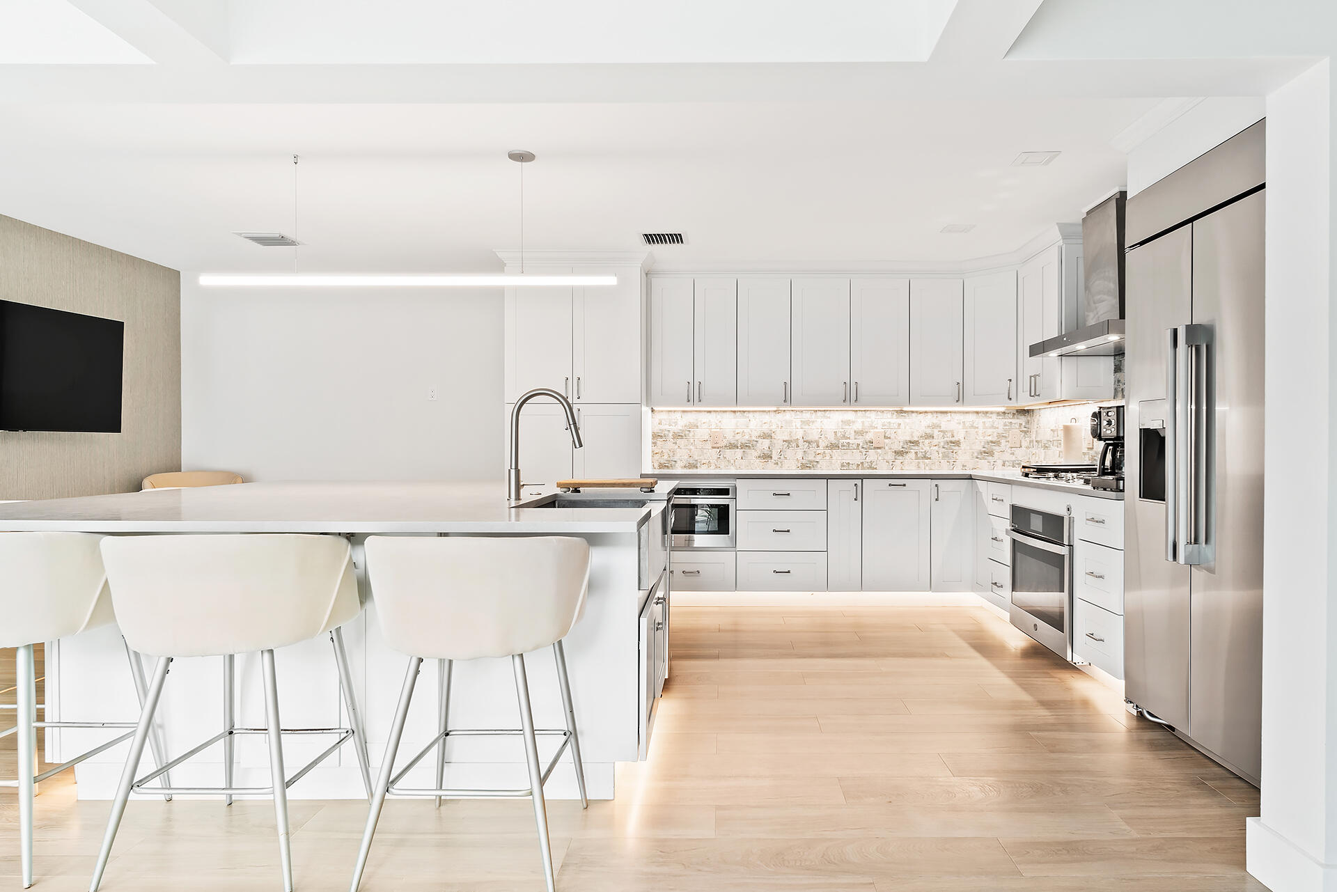 OCEAN WALK PLACE - Residential Lease