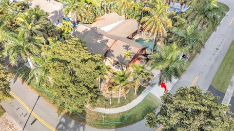 Tiny photo for 980 SW 70th Avenue, Plantation, FL 33317 (MLS # F10537926)
