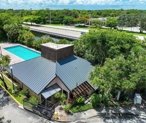 A home in Plantation