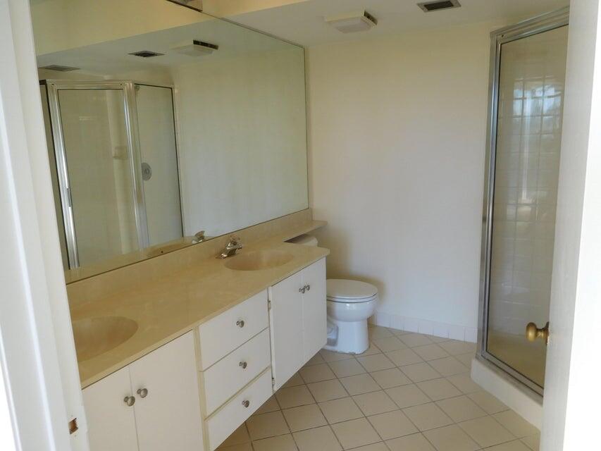 WHITEHALL - Residential