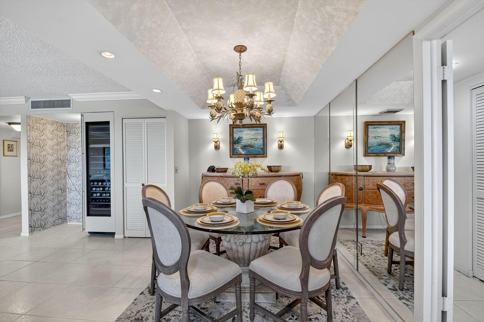 MAYFAIR HOUSE CONDO - Residential